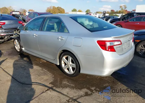 2012 Toyota Camry Se z USA, uszkodzony, nr VIN 4T1BF1FK4CU110368